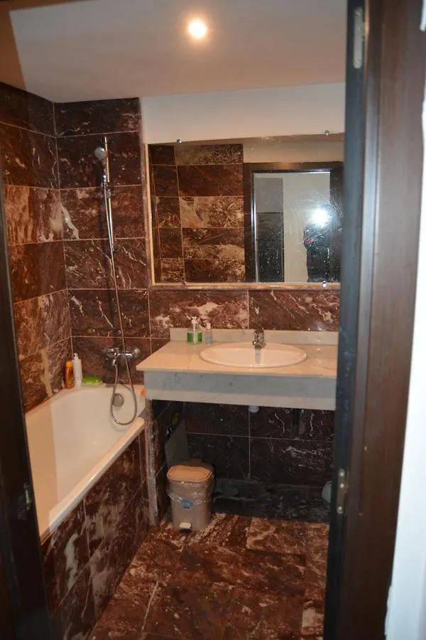 Yves Saint Laurent Apart Hotel Marrakesz Maroko
